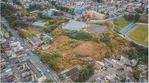 Foto aérea do terreno na Avenida Amazonas, hoje sem uso